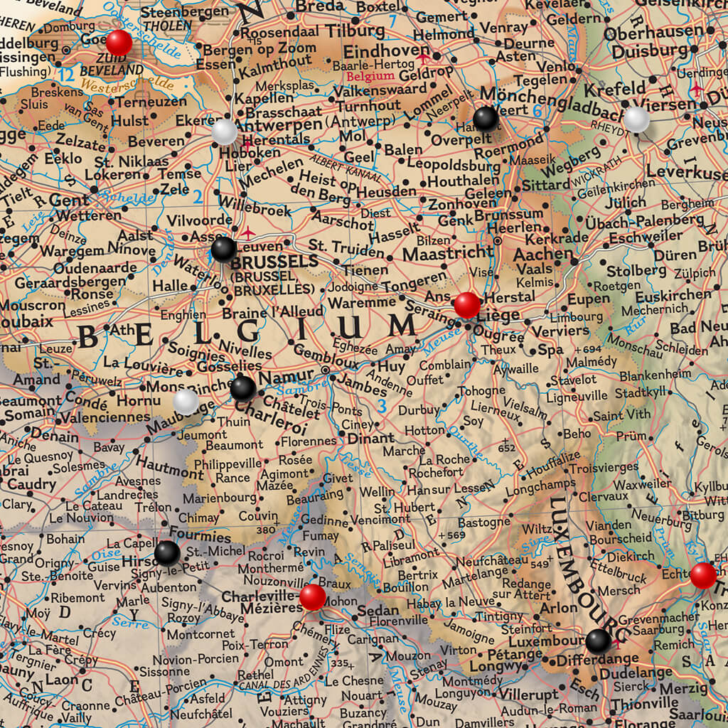 Canvas Executive France, Belgium, and The Netherlands Close Up