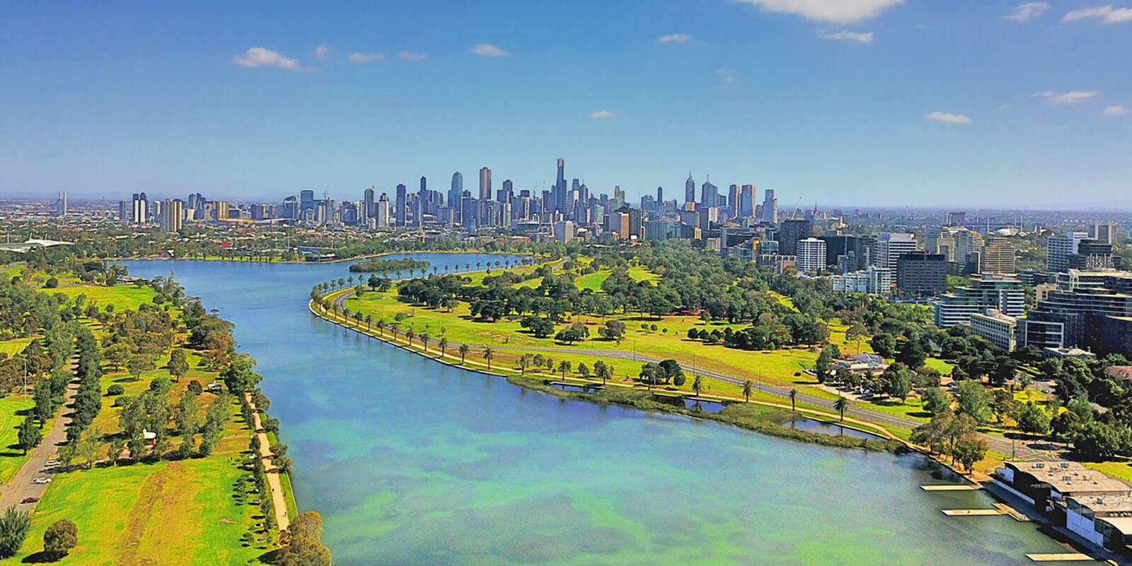 Melbourne city skyline & Albert Park