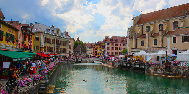 The 9 Most Stunning Canal Cities in the World
