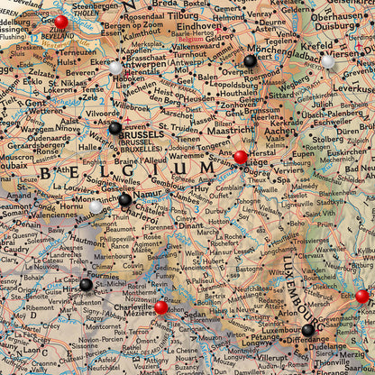Canvas Executive France, Belgium, and The Netherlands Close Up